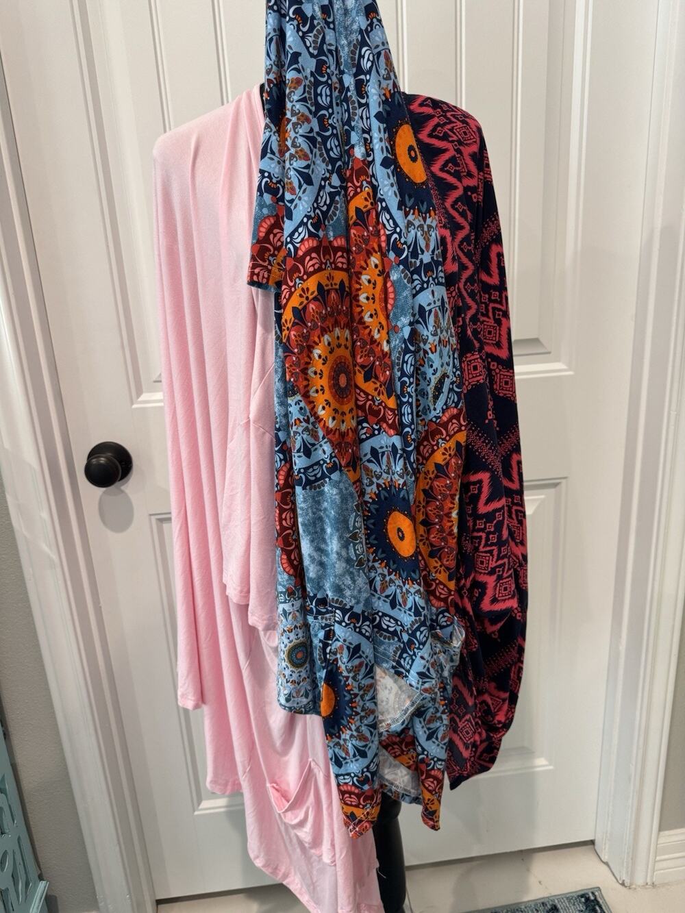 Lot Of 3 Women’s 2X Beautiful kimonos Wraps EUC